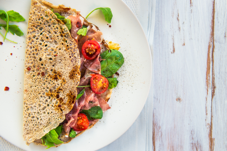 Bovetepannkakor med parmaskinka