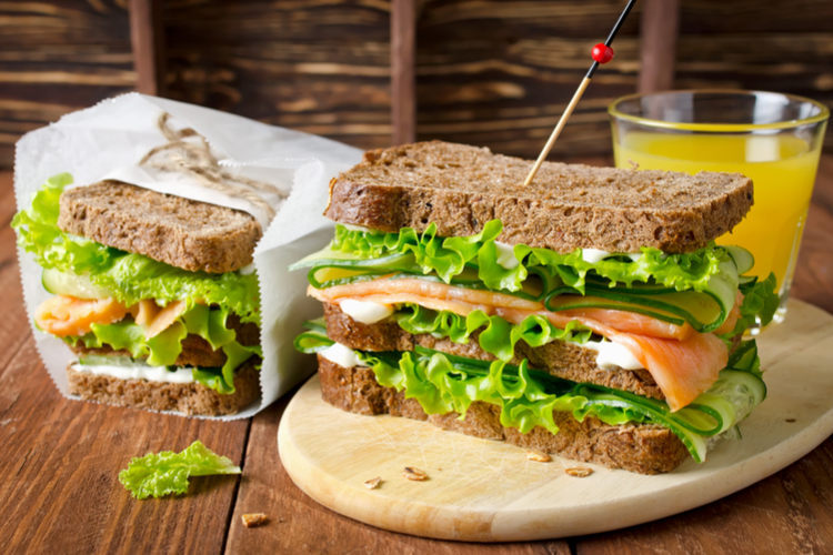 Røget laks clubsandwich