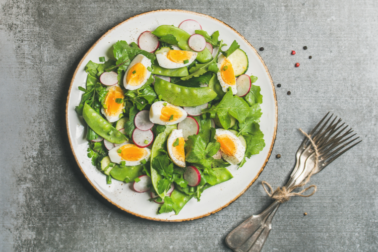 Let sukkerærtesalat