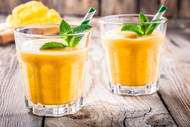 Mango-banan-smoothie