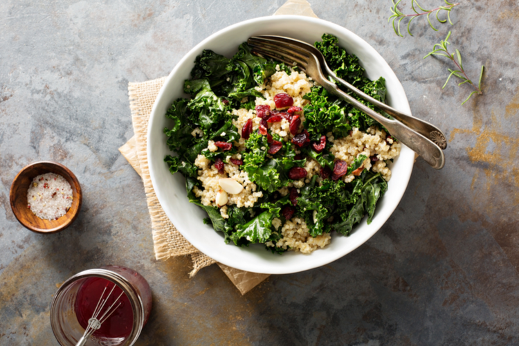 Boerenkool-cranberry-quinoa salade