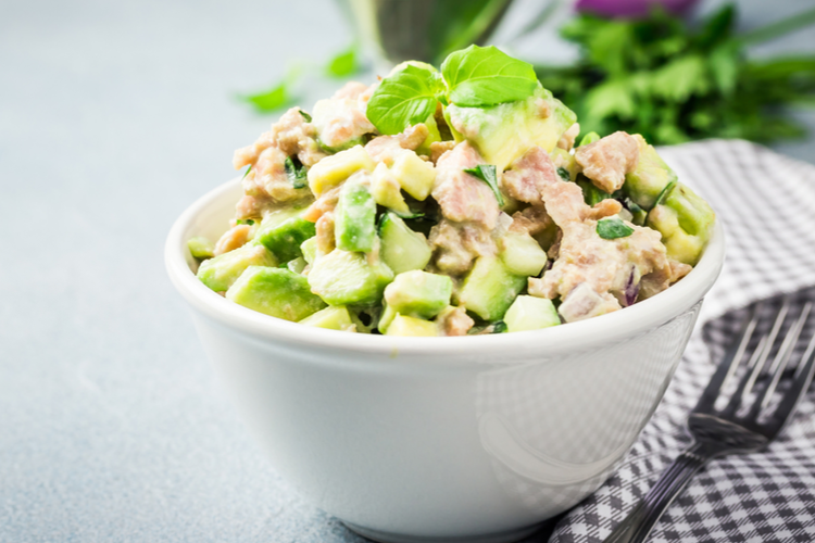 Tun-agurk-avocadosalat