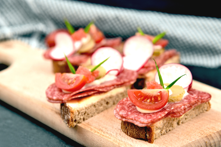 Smørrebrød med salami
