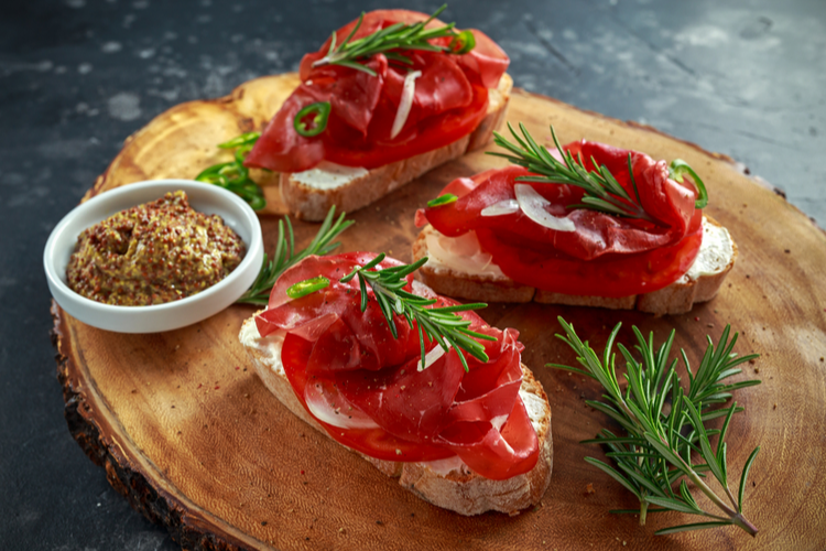 Serrano bruchetta