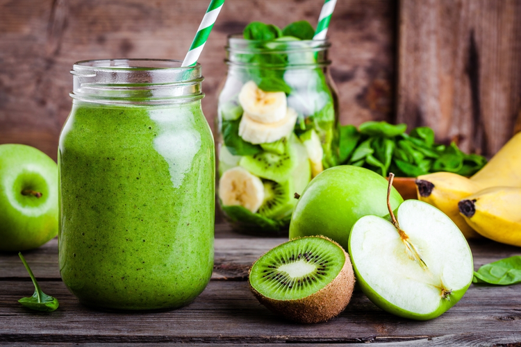 Kiwi-äpple-banan-smoothie 